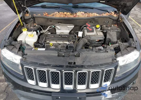 2017 Jeep Compass Sport Fwd z USA, uszkodzony, nr VIN 1C4NJCBA0HD124154